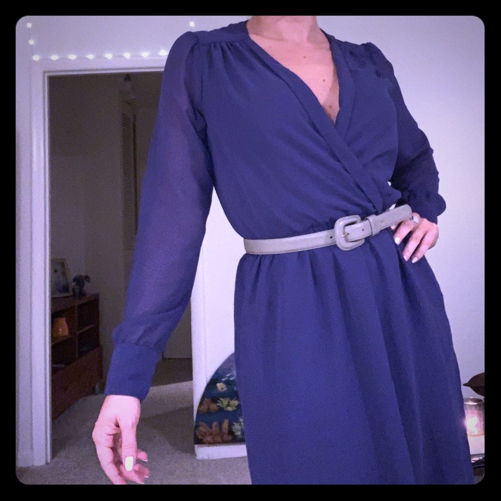 GIFTED BCBGeneration violet v-neck dress with pockets